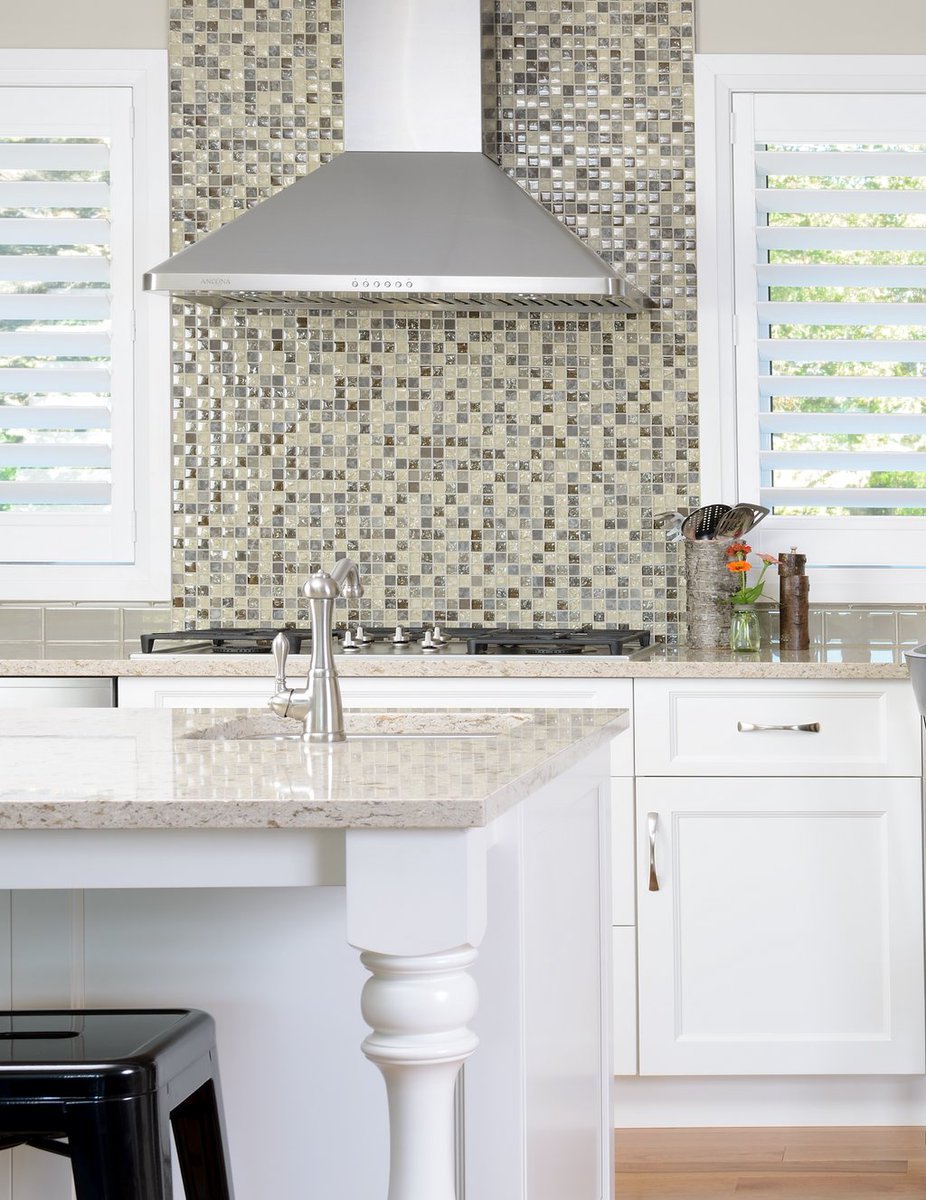 MonarchKitchen's tweet photo. Monarch Kitchen Design of the Week: Removal of the centre supporting wall in this home created an open space for entertaining, seating at the island and a custom banquette.
Cabinetry by Miralis. Countertops by Cambria. https://t.co/Wh6EYnmnsE #kitchendesign #whitekitchen https://t.co/ThlCdBnD5u