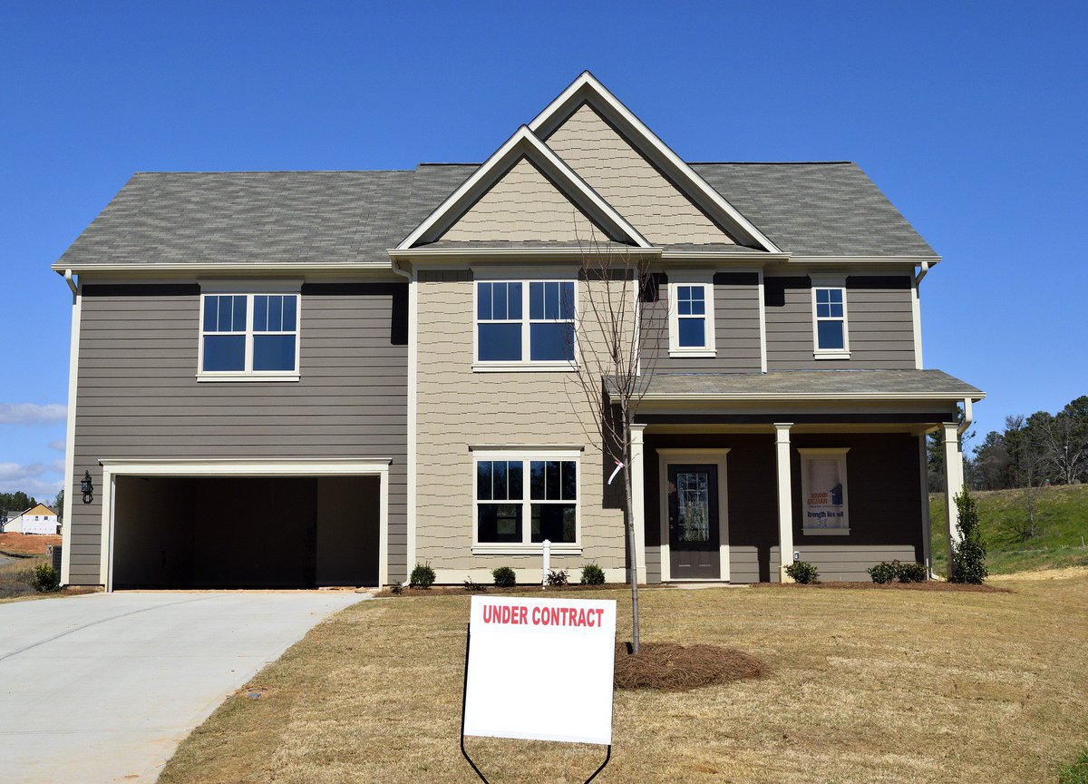 SmithLawGroupPA's tweet photo. Buying a home?  Buying real estate is typically the single largest contractual obligation most people will step into.  We  can help you avoid some common problems with a home purchase or sale. #SLG #SmithLawGroup #RealEstate https://t.co/XZFiucKoyr https://t.co/CUqQQb3AzN