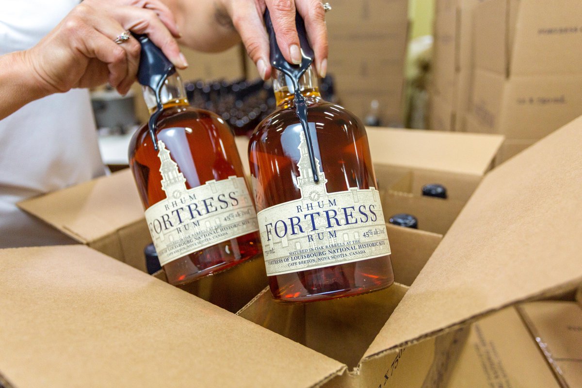 fortressrum's tweet photo. While some are celebrating the #firstdayofspring, our team is hunkered down getting emergency #stormrum supplies out ahead of Wednesday's nor'easter. https://t.co/JIEOE7Lkp5