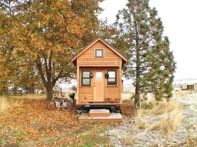 Would you ever live in a tiny house? 
dillabaughsflooringamerica.com/why-choose-the… #tinyhome