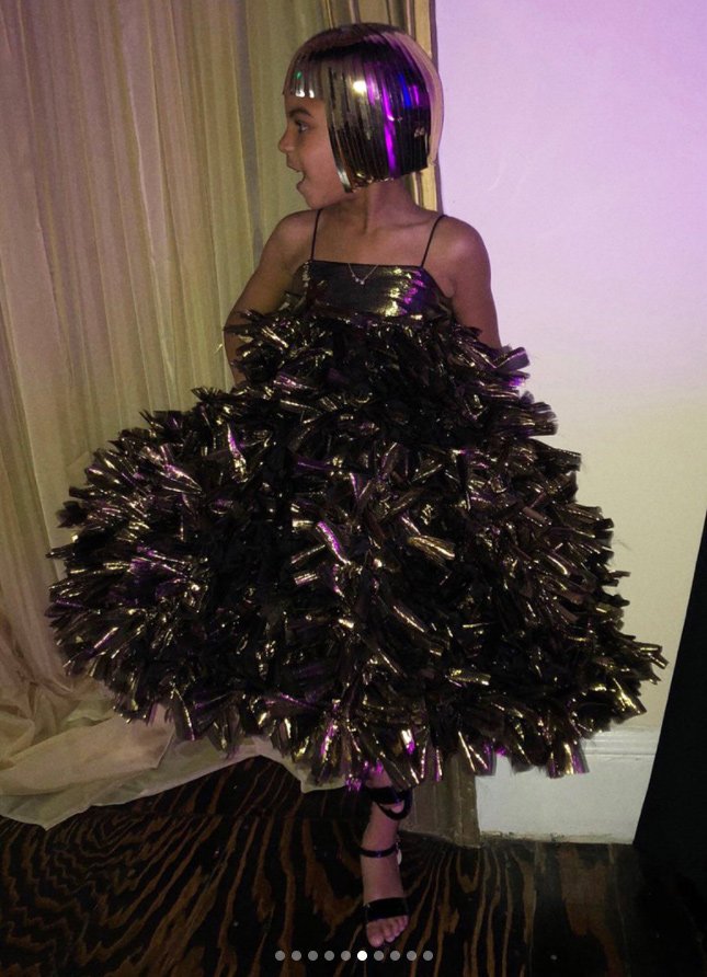 TheMadhubz's tweet photo. PHOTOS: Blue Ivy Channels Her Inner Beyonce At Wearable Art Gala https://t.co/A06XsQ4Cjx https://t.co/7khHWiljqn