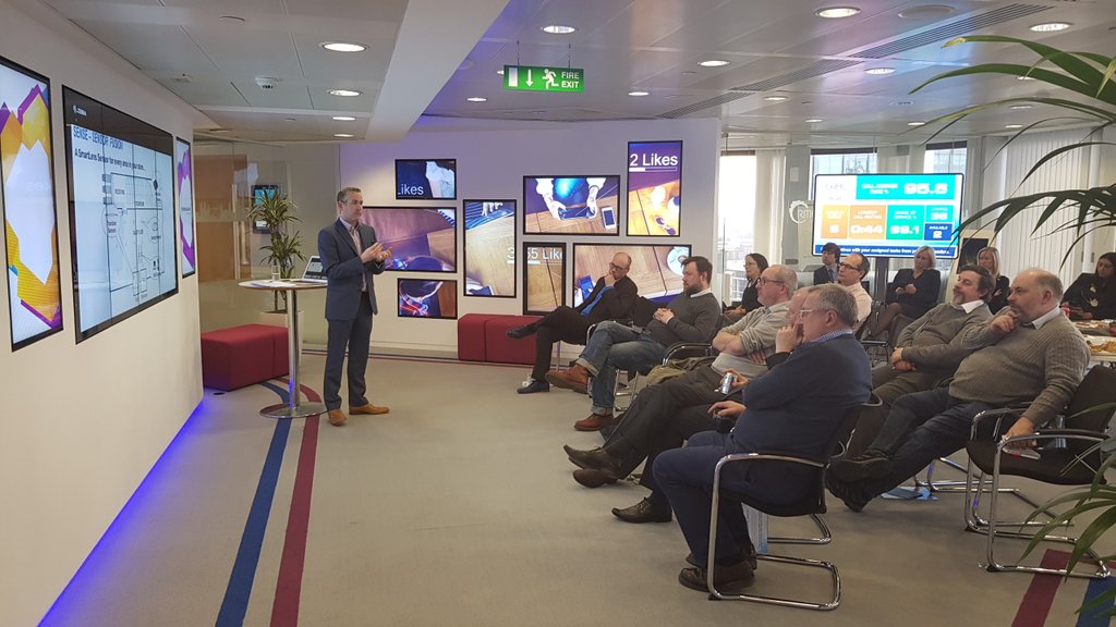 Alski1978's tweet photo. Ian Jobson from Zebra giving his presentation at the #AVUsergroup event at T42. #showcasedemo https://t.co/5aFgcUOjbb