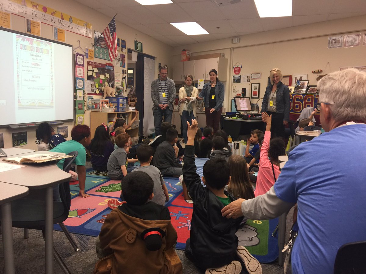 PrincipalSoto's tweet photo. Special guests today at Norte.  Ts from Germany from @Tempegov Sister Cities program. https://t.co/stsU0n8qZP