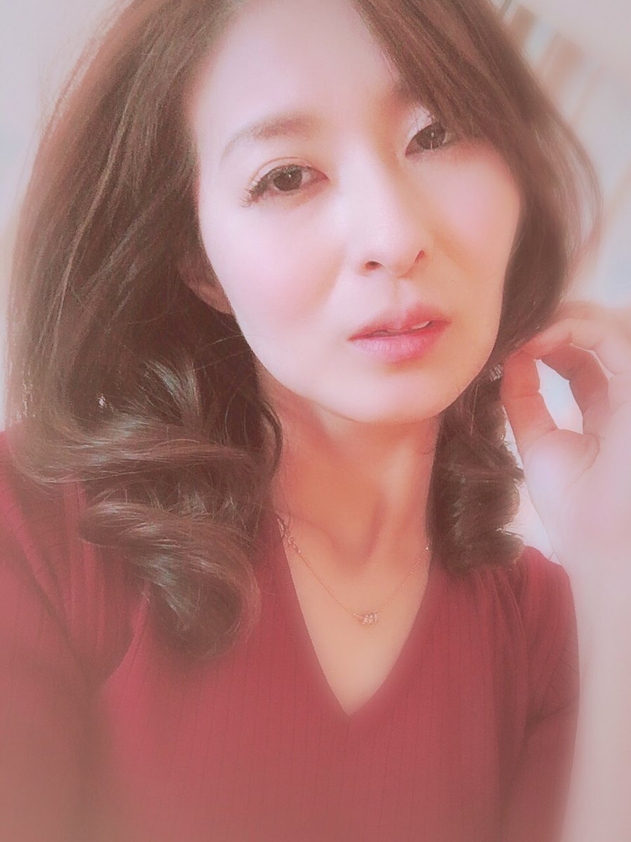Matrixsmomo103マトリックスモモ103 Twitterissa 礼子さんお帰りなさい 遅くまで撮影お疲れ様でした 素敵な巻き髪いいね 作品楽しみに待ってるね 北川礼子