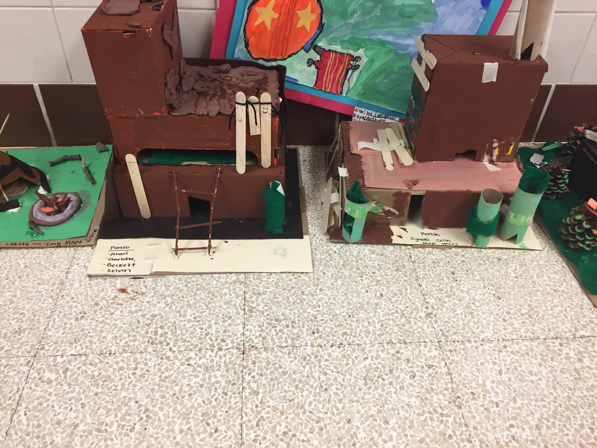 mrs_kiernan's tweet photo. Finished STEAM projects! #NativeAmericanUnit #pmk2nd #powhatan #lakota #pueblo https://t.co/gHsNp2P0ne