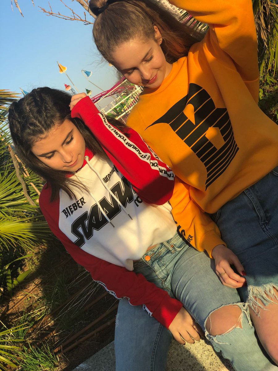 lior_wiesner's tweet photo. Fam💜  #beliebers #PurposeTourMerch  @justinbieber  @justinbieber  @_JBCrewdotcom_ https://t.co/bxXPOwI3Nf