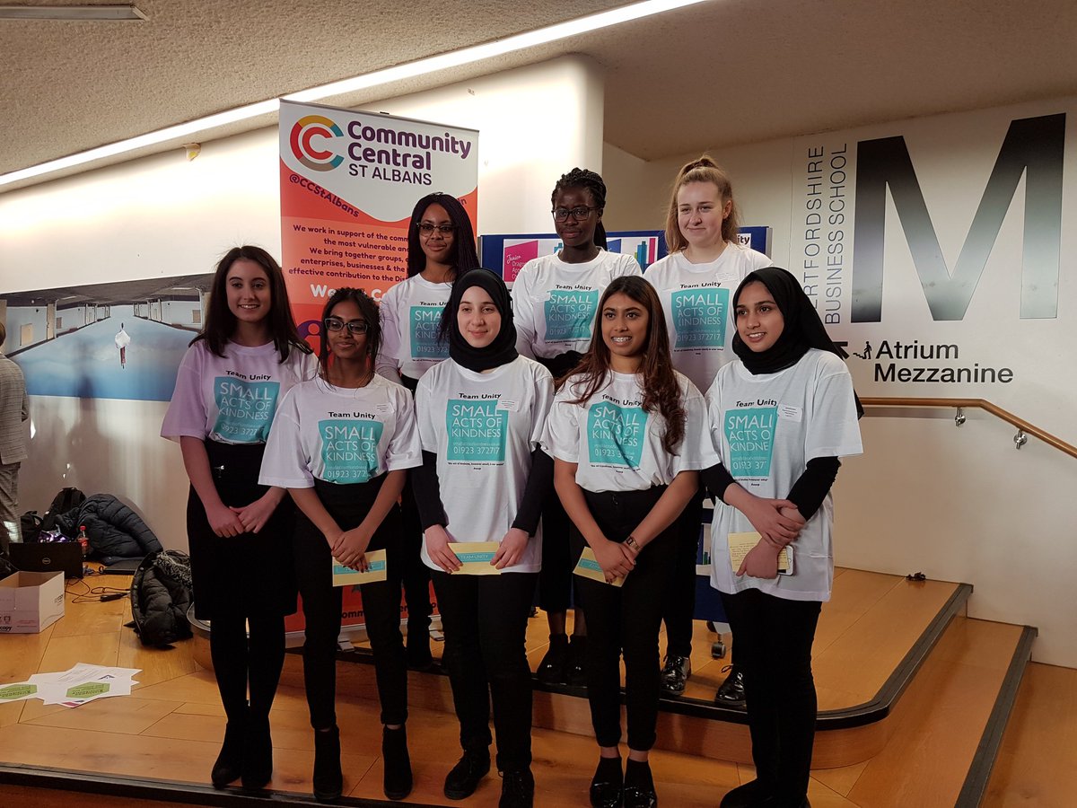 smallkindact's tweet image. What better day than #charitytuesday to say a huge congrats to @DragonsApp winning team @teamunity2018 who together with 9 other amazing teams raised over £22k for #StAlbans #charities @CCStAlbans #communityspirit #CommonUnity #charity