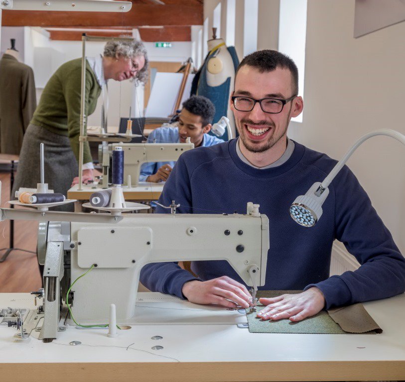 Thanks to Brita Hirsch Tailoring for a wonderful skills case study, and for letting us photograph her truly inspiring new Tailoring Academy in Macclesfield. #Cheshire #Skills #MaccHour ow.ly/ZtlU30j3Ffq