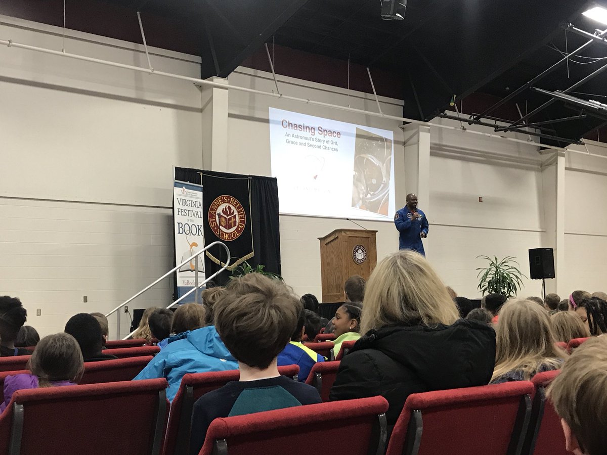 MsCGlover's tweet photo. @VABookFest Chasing Space x Leland  Melvin—-such an awesome opportunity to hear him speak @WESBearTracks https://t.co/SsDvp4jooX