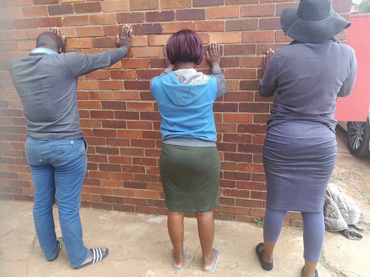 MichaelSun168's tweet image. 2 female + 1 male suspect arrested for possession of 25 dynamite sticks, detonation cord &amp;amp; dagga in a Joint Op by JMPD K9, SAPS K9 and Organised Crime Unit, Crime Intelligence &amp;amp; GP Traffic Police in Braamfischer, Soweto. All suspects behind bars at Dobsonville SAPS.