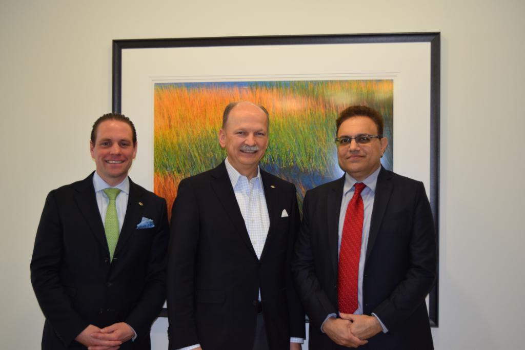 Prof_Upneja's tweet photo. Glad to have spent the day yesterday with @MO_BOSTON GM Philipp Knuepfer (left) and @MO_HOTELS EVP &amp; Operations Director Jan Gossing (center) as part of our Dean's Distinguished Lecture Series – it was a wonderful opportunity to learn from industry executives #BUhospitality https://t.co/qtjW1FjdhM