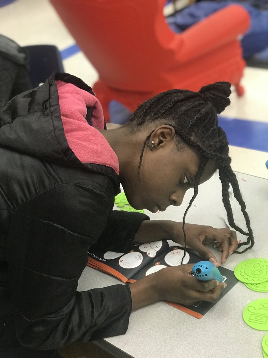 PocomokeMiddle's tweet image. No indoor recess blues here! Students learning how circuits work with @littleBits and creating 3D designs with @3Doodler pens in our school’s MakerSpace. @pmsmakerspace #stemmatters  #futurereadylibrary