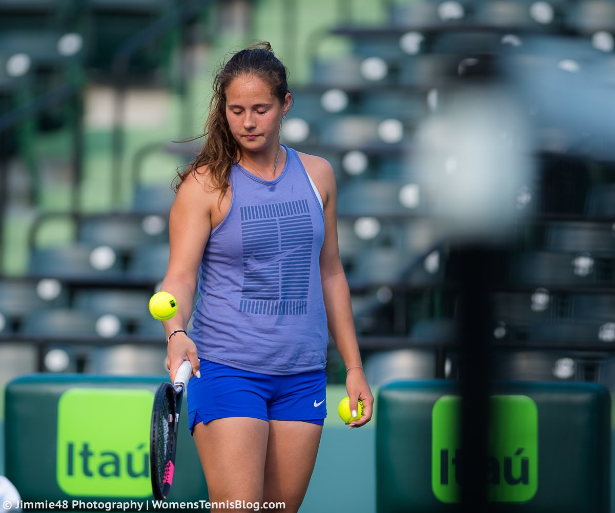 DARIA KASATKINA - Página 22 DYw-3WwX4AAalRl