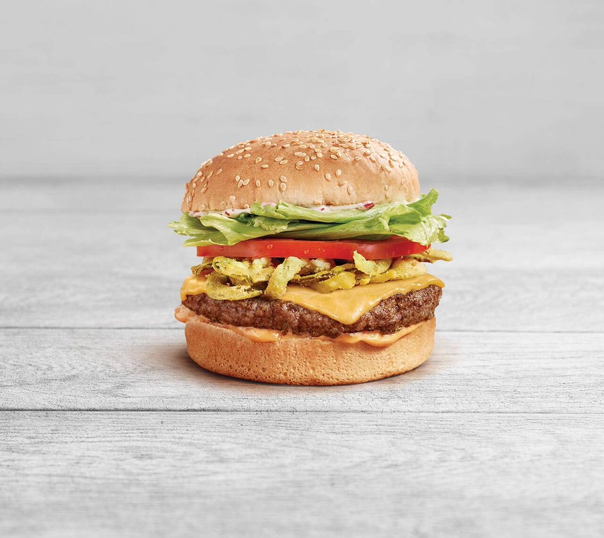 anwbrandon's tweet photo. Our Cheddar Jalapeno burgers are here for a limited time! Add a little spice to your day 🌶🍔 #betterbeef #buddy #mama # uncle #bdnmb #supperonthego #timecrunch https://t.co/Yv7HFNI9Tu