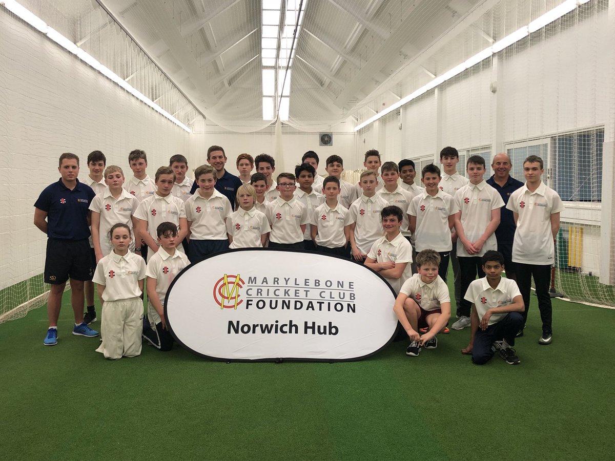 Excellent MCCF Norwich Hub squad sessions this evening! Great to see so many players working hard and improving each week! Not long until we can head outdoors! #StateSchools #Talent #mccfhub