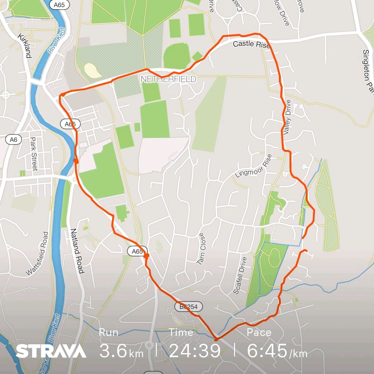 Boot73's tweet photo. Run 21 - 1st proper run for weeks. Feeling better so time to get back to it. #trainingagain #challenge #run #thisgirlcan Check out my run on Strava: https://t.co/JTvgduhZCE https://t.co/fi5VoMsHqk