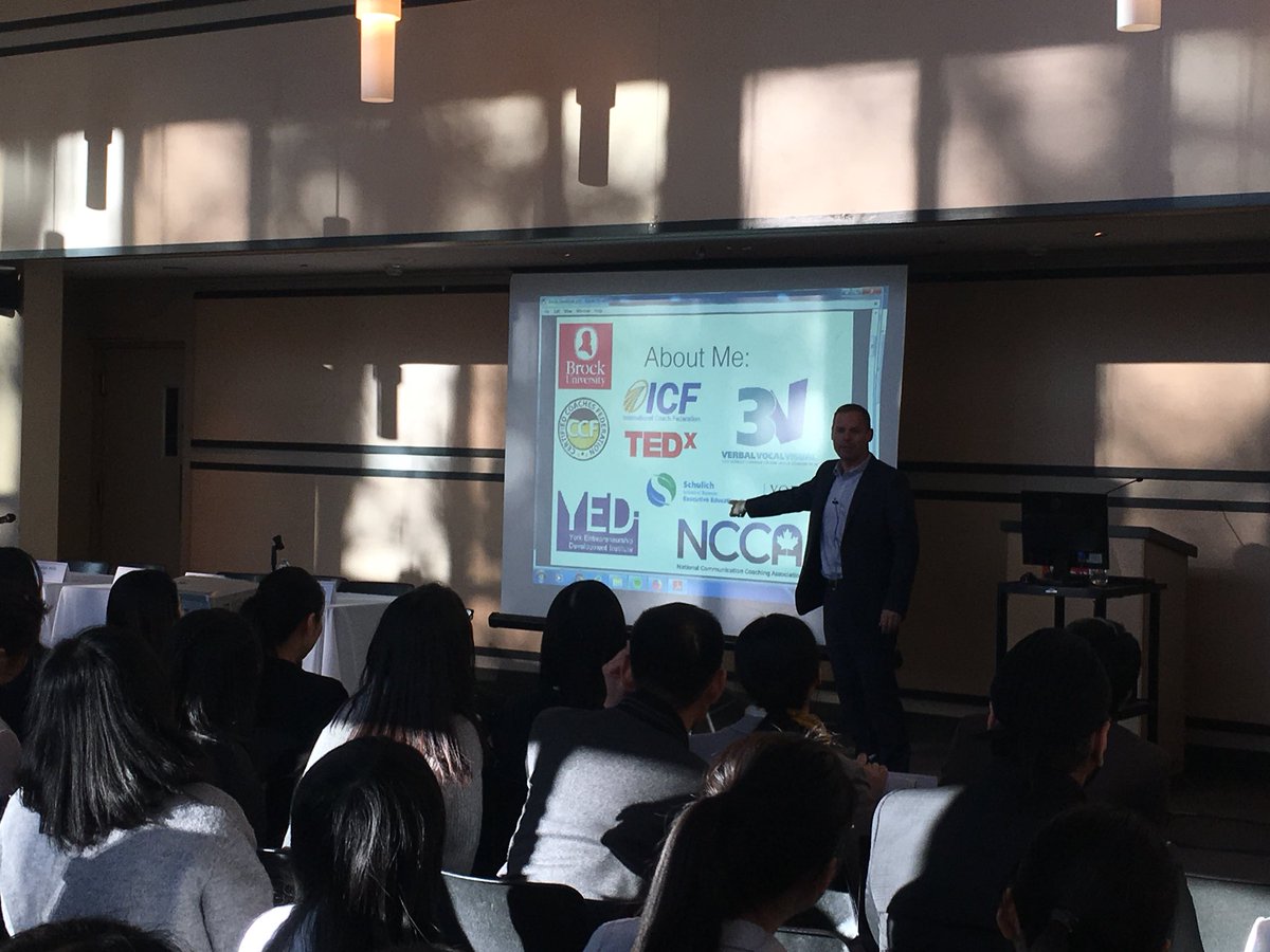 Ris_Brown's tweet image. Next up...small talk and biz communication with @BrockCoop @brockalumni @CommCoach #Coopweek #WILWeek