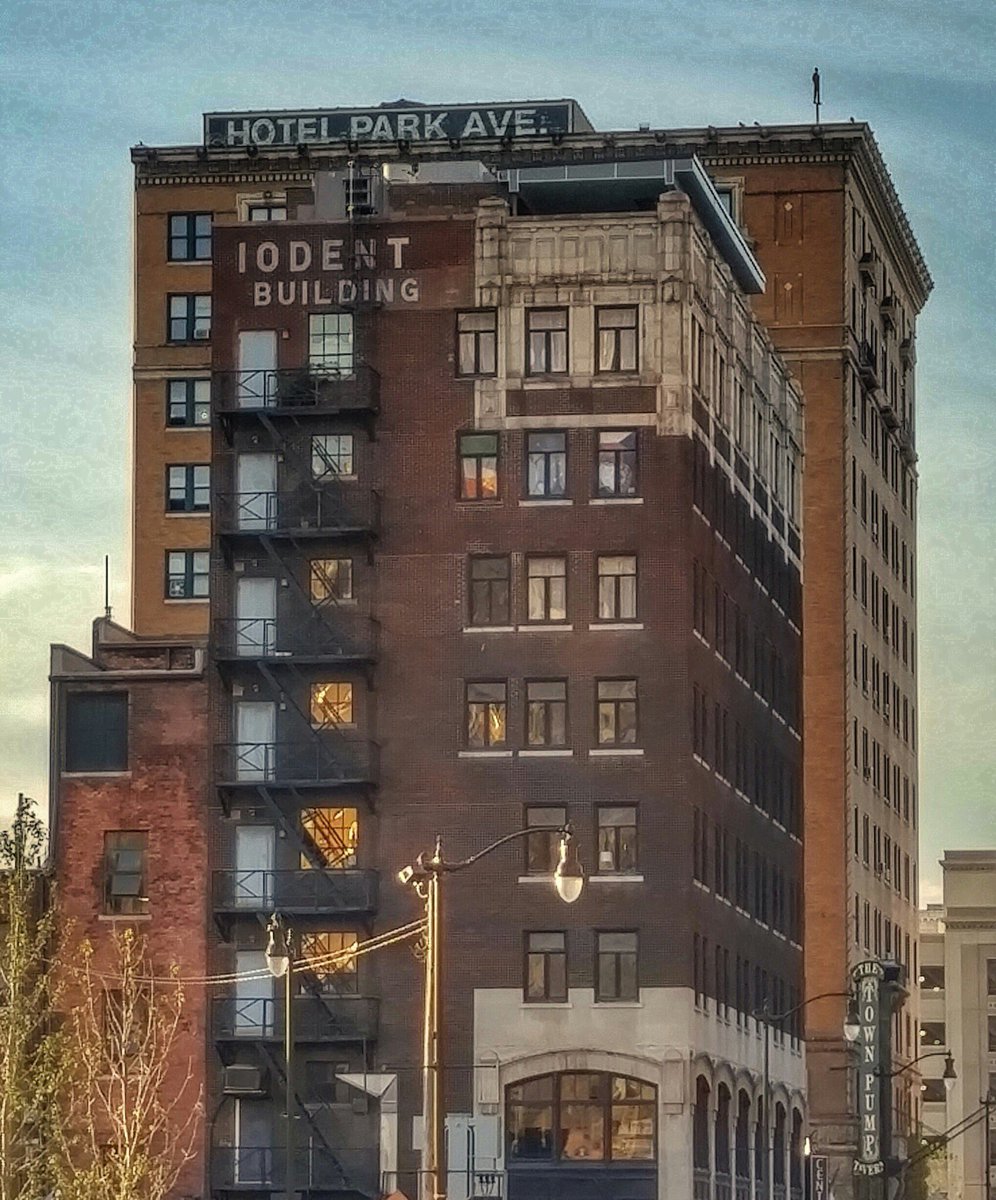 detroitreveal's tweet image. Iodent Lofts, Detroit  

#detroitarchitecture #thisisdetroit #detroitskyline #downtowndetroit #detroitlofts #hellyadetroit #scenefromdetroit #skylines #motorcityshooters #rawdetroit #visitdetroit #puremichigan #motorcity #onlyindetroit #detroitrevealed