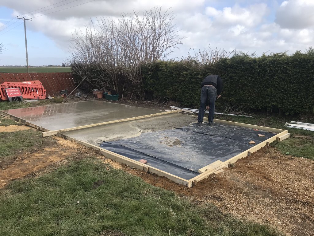 frankhamsonsltd's tweet photo. Today we #laid this 8.5m x 4m #concrete #base ready for a large #custom #workshop and #log #store we are currently #building
#fenland #timber #fenlandtimberltd #shed #sheds #workshops #logstore #concretebase #march #cambridgeshire https://t.co/fR0KWza2k9