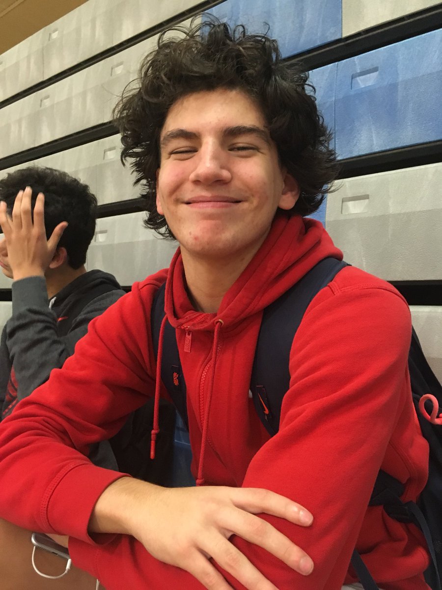 splashzon3's tweet photo. Jaime Ochoa
5’3 142 
This is Jaime’s first year with Splash Zone 
Quote:”Where we dropping boys?” https://t.co/yIcLvhcPzK
