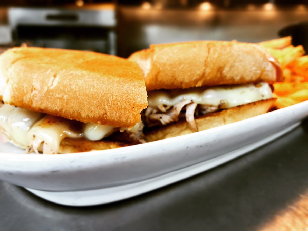 Turkey Tuesday! 😋 Come try the delicious new menu item! Don’t forget to try some new sides with your turkey melt!
.
#oldtownsocial #turkey #turkeymelt #tuesday #turkeytuesday #newmenu #yum #delicious #food #foodie #foodies #foodstagram #foodiesofinstagram #chicago #chicagofood