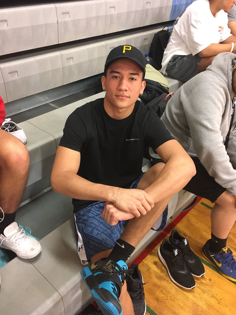 splashzon3's tweet photo. Pablo Barera 
5’1 225 
Pablo is making his intramural debut with Splash Zone this season 
Quote “I only drop Tilted” https://t.co/hOoHxrM9KA
