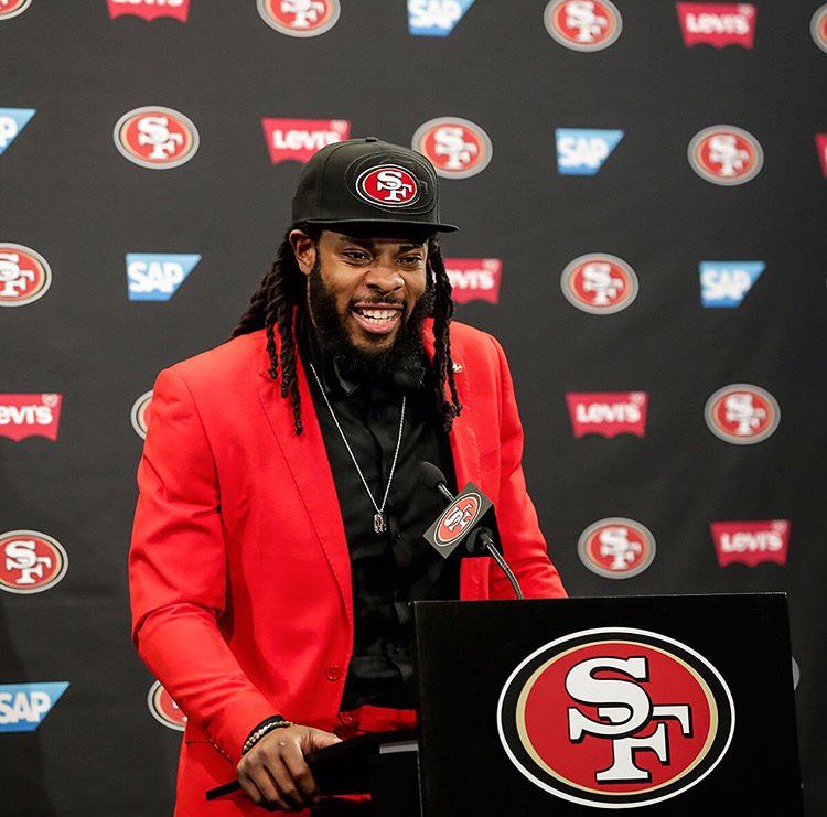 NFLBrasil's tweet photo. Richard Sherman (@RSherman_25) foi apresentado hoje no @49ers! Será que o vermelho caiu bem nele? #NFLBrasil #49Eers https://t.co/snriUPOOGK