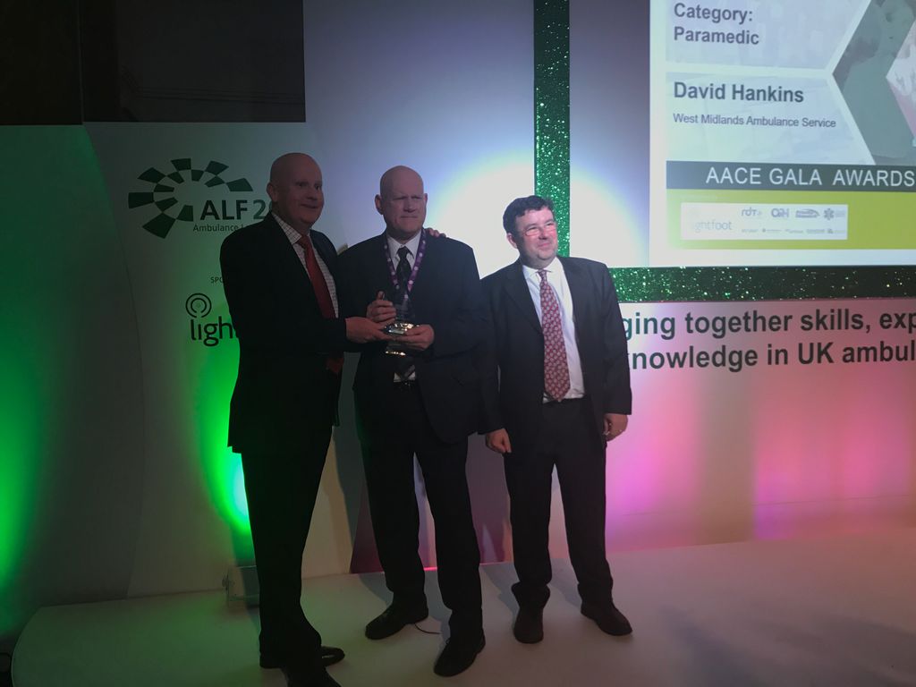 Lest we forget, #paramedics are the very backbone of the #ambulance service, putting themselves on the line to treat and see patients, day in, day out, over the years. And our winner tonight is.... DAVID HANKINS <a href="/OFFICIALWMAS/">West Midlands Ambulance Service #HelpUsHelpYou</a> ... 49 years in green, and counting!

| #ALF2018event