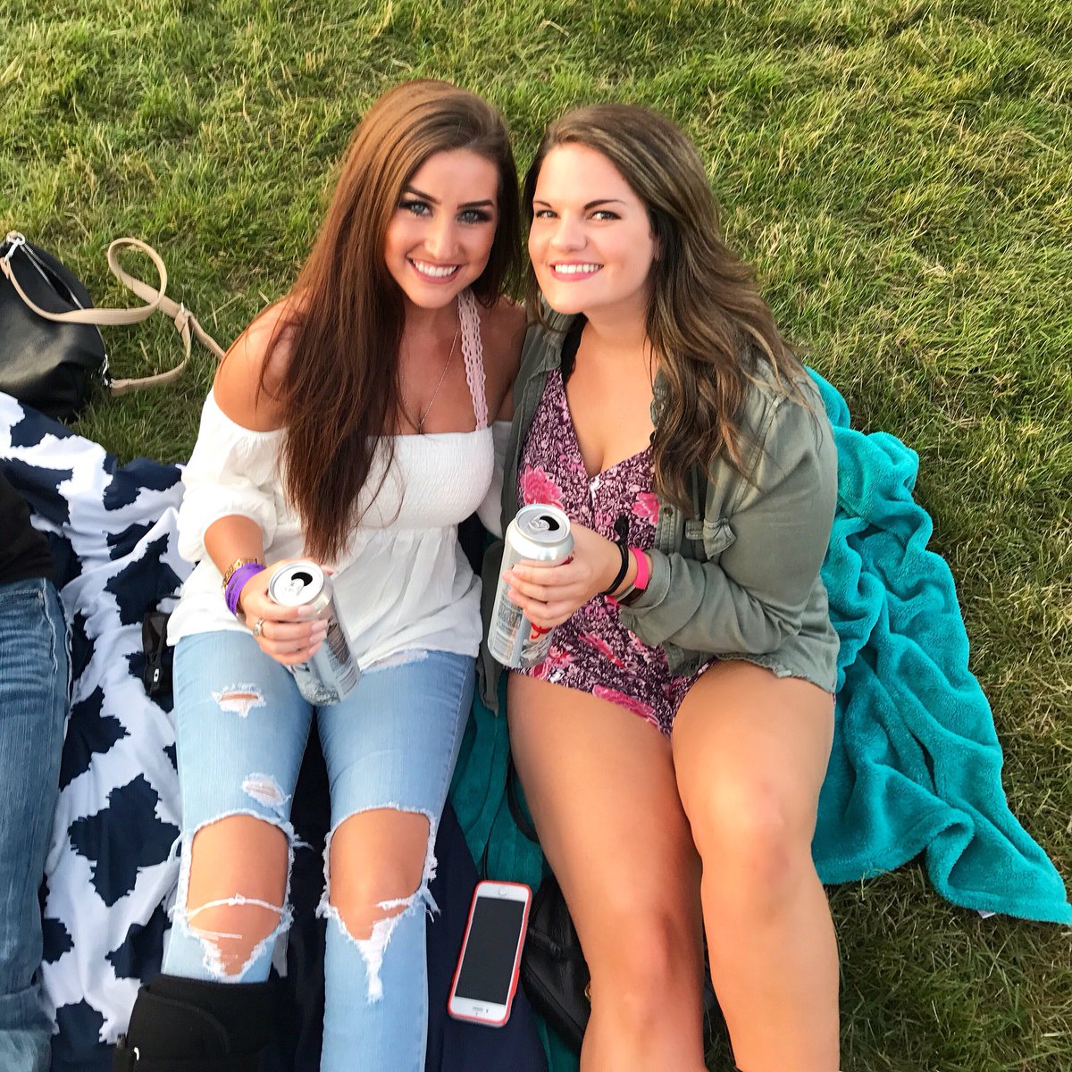 Toneeeee_'s tweet photo. Happy 23rd birthday to this girl!! Hope your day is filled lots of ices and vodka redbulls! 🎉🍻 Love you so much!!! @kaceymarieee 💕❤️ https://t.co/FlvfM2zqlh