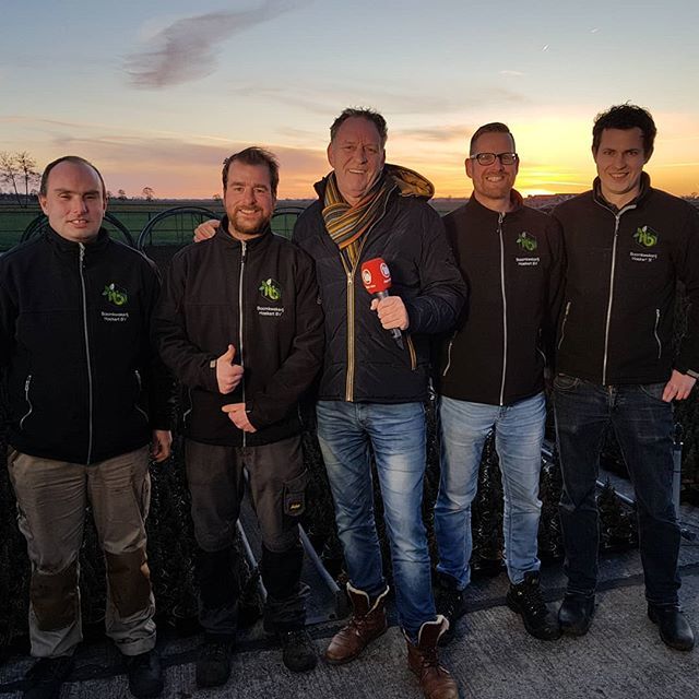 ArnoldvandeWorp's tweet image. Vanavond op jou tv, Piets weer vanaf boomkwekerij Hoekert, weet je ook eens wat ik doe op de kwekerij. 😁 #pietsweer #pietpaulusma #sbs6 #boomkwekerijhoekert