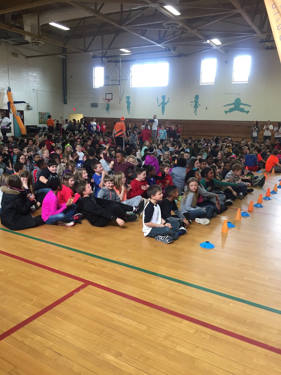 Getting pumped for <a href="/apexfunrun_VA/">Apex Fun Run HR VA</a> <a href="/WSESSmithfield/">Westside Elementary</a> #WestsideBestSide