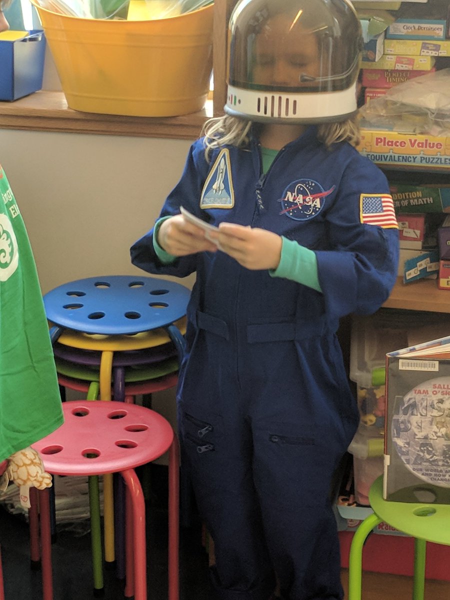 Jsdemm2's tweet photo. @APS_SPARK @TerryHarness  #bespark #LivingMuseum #SallyRide https://t.co/ljbHylTqu2
