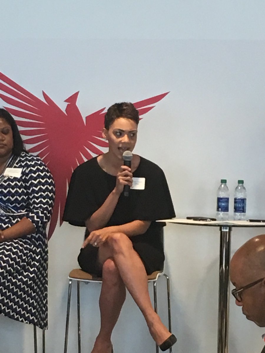 OneGoalGraduate's tweet photo. "A post-secondary degree allows young people to possess the agency and consciousness to not just change outcomes for themselves, but for generations to come." - Brooke Flowers, executive director of OneGoal - Metro Atlanta #EducationandEconomicMobility #OneGoalGraduation https://t.co/ouQj0Td5ye