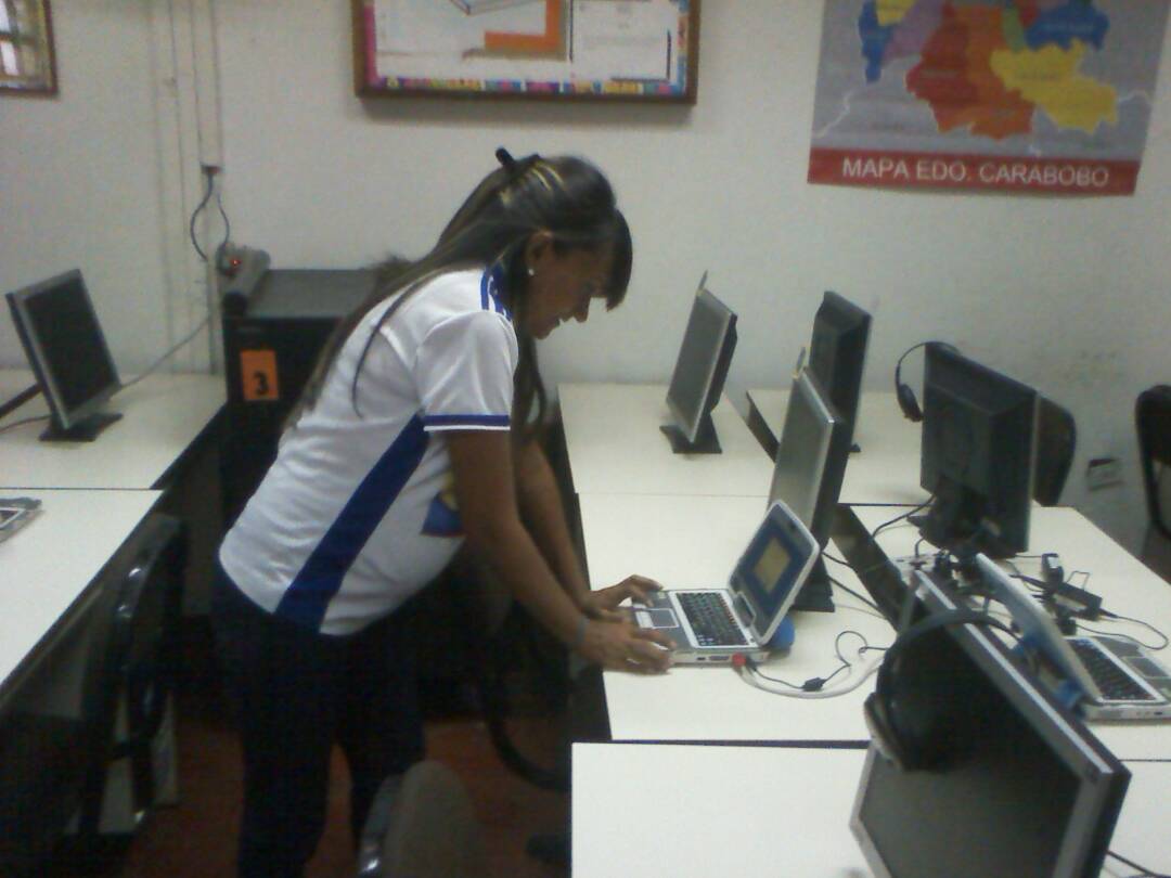 cbitcarabobo's tweet photo. Actualización de Canaimas de la #RedSalon de la EB Carmen Norte en el @CBITSRodriguez #ConMiCanaima @Fundabit @vane_prieto @DhelizAlvarez @SalaCarabobo @MPPEDUCACION @JauaMiranda https://t.co/0Yupx2Xv5K