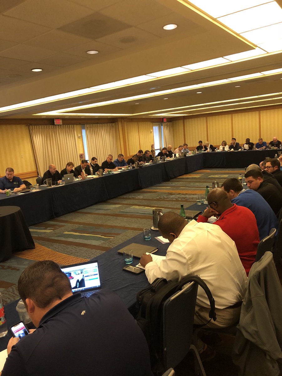 DaveHWilson's tweet image. PAG/iFrog/SafeHouse Leaders laser focused @ Dave Anderson Leadership Training. We are all so blessed to serve this great clients TOGETHER. #onepag #showthelovedaily