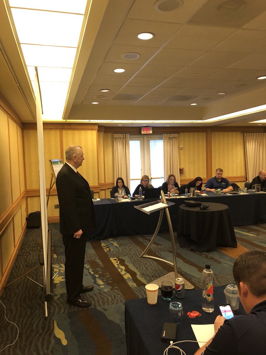 DaveHWilson's tweet image. PAG/iFrog/SafeHouse Leaders laser focused @ Dave Anderson Leadership Training. We are all so blessed to serve this great clients TOGETHER. #onepag #showthelovedaily