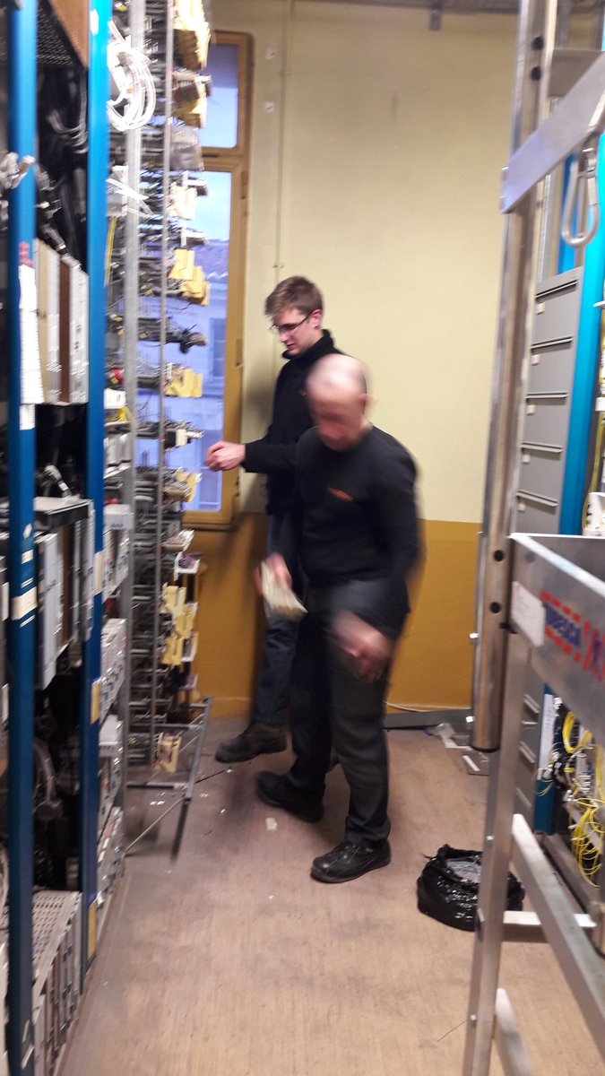 PatCharente's tweet photo. Une intervention HNO ce soir sur Barbezieux par Willy et Étienne pour la sécurisation de liaisons Clients.
#Soorange #uilpc
Merci les gars !!! https://t.co/CBjvHqfwwu