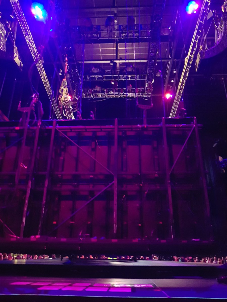 Euphoria_28's tweet photo. Here we go! ๐๐๐ #MarsInAmsterdam #Marsisback https://t.co/o4WT1Y6mkb