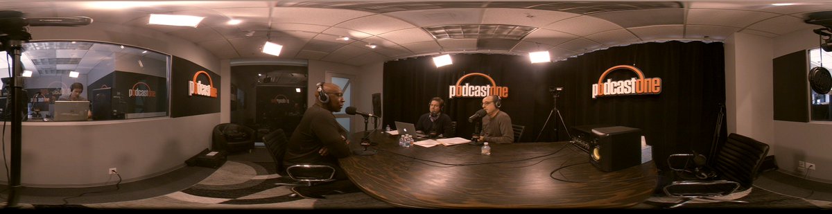 LiveDigitalVR's tweet image. Great to be invited to the @PodcastOne studio to video the #LegendsOfSport podcast with @NFL Hall of Fame running back @EricDickerson - Videos coming soon!!