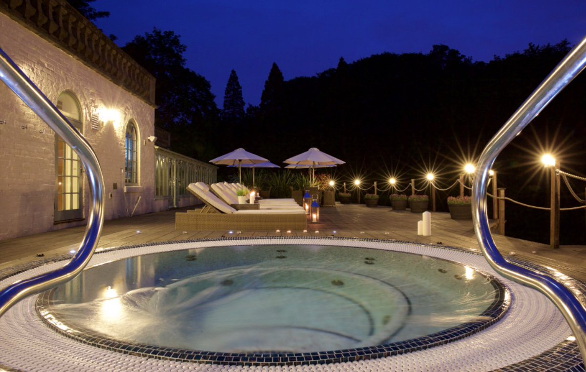 #WIN_WYNYARD! Win an overnight stay at <a href="/WynyardHall/">Wynyard Hall</a> for two! Of course there’s lots more to do whilst you’re there, why not add an afternoon tea, a spa treatment or an evening meal to your stay? Looking forward to seeing the team at <a href="/Tourism_Show/">British Tourism & Travel Show</a> tomorrow. RT and like to win!