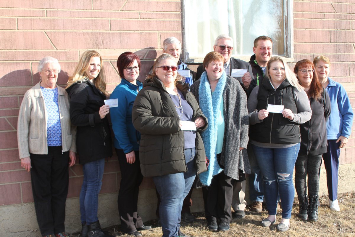 The Community Closet Society of Vermilion held it's first meeting of 2018 and handed out cheques for the amount of $21,250.
vermilionstandard.com/2018/03/20/com…
