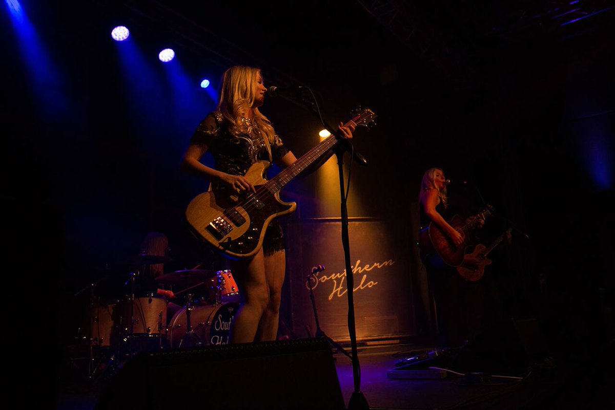 We had a blast listening to country songbird sisters, @3halos, at their showcase! Read more &amp; see photos by <a href="/niseag03/">Denise</a> on the @infinityeventsandcatering blog. bit.ly/2DGeltr #exploreinfinitenashville