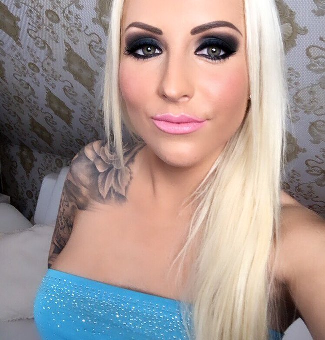 Sch&ouml;nen Abend euch 😘 https://t.co/CxBV8P0zUc<a href="/tag/bdsm"class="tags"><span>#bdsm</span></a><a href="/tag/domina"class="tags"><span>#domina</span></a><a href="/tag/sm"class="tags"><span>#sm</span></a><a href="/tag/lack"class="tags"><span>#lack</span></a><a href="/tag/herrin"class="tags"><span>#herrin</span></a><a href="/tag/leder"class="tags"><span>#leder</span></a><a href="/tag/sklave"class="tags"><span>#sklave</span></a>