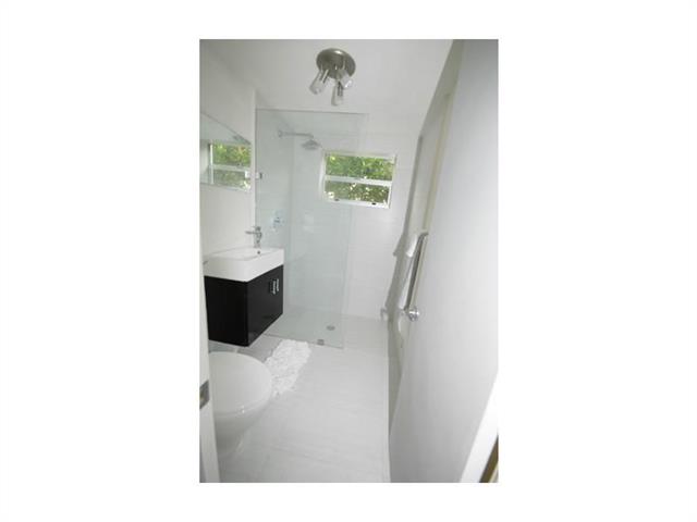 satorrealty's tweet photo. 9 Completely remodeled condos in the heart of South beach,only a few steps from Lincoln Rd and the ocean.Featuring white glass tiles, washer and Dryer in all units and stainless steel appliances. 100% occupied.
1604 Drexel ave , Miami Beach

For Sale $1,550,000  Cap rate :6% https://t.co/Aj5fgaAtbC