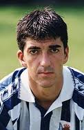 QueFueDe_'s tweet photo. Imanol Agualcil será el nuevo entrenador de la @RealSociedad. Fue un central alto y espigado, ex txuri-urdin también pasó por Villarreal o Jaén. Le deseamos toda la suerte del mundo. https://t.co/WnNOqQXDTf