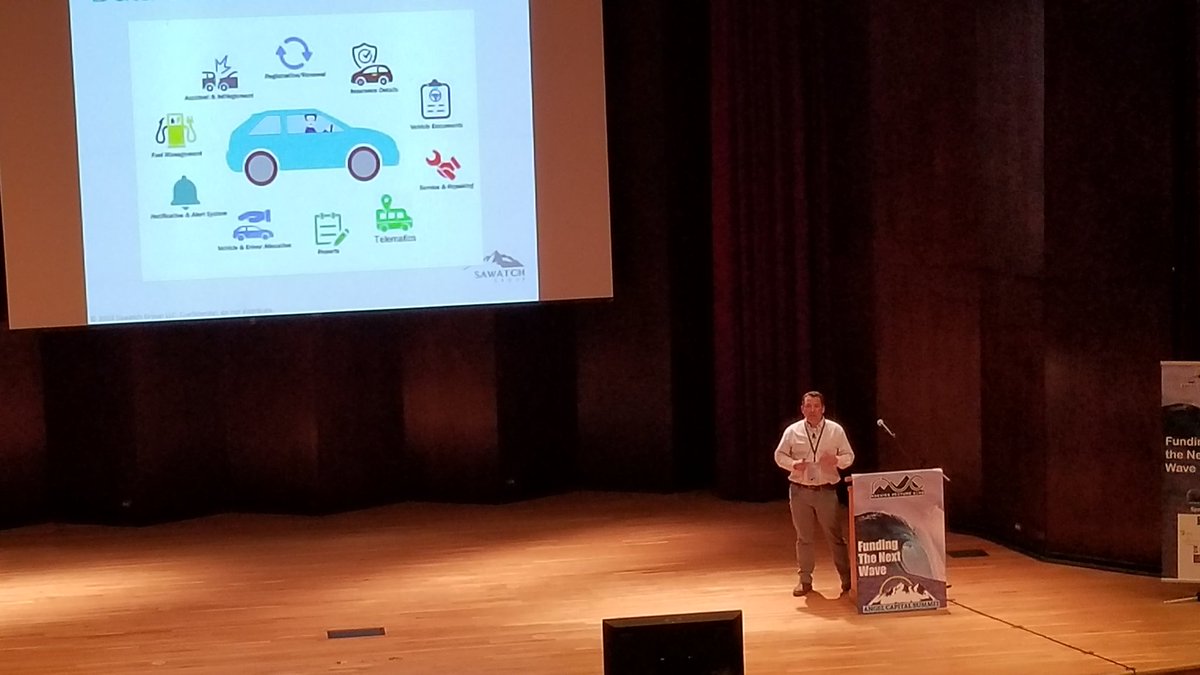 fricklas's tweet photo. Fleet management for EV from @sawatchgrp at #2018ACS https://t.co/5Tx3xjrVky
