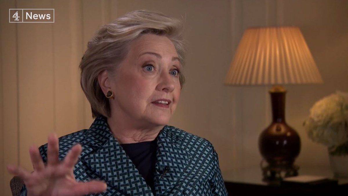Hayley_Barlow's tweet photo. Channel 4 News is broadcasting for first time Oct 2017 video interview with Hillary Clinton in which she describes facing a “massive propaganda effort” &amp; questions if Cambridge Analytica helped the Russians in their alleged attempt to influence election. #CambridgeAnalyticaUSA https://t.co/9GXfXjEiWS