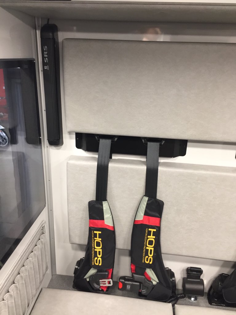 PFDTonySneidar's tweet image. New @PhillyFireDept Medics 7, 19 &amp;amp; 37 rolled out today. Features like rear compartment airbags, #FMVSS compliant restraints &amp;amp; Power-LOAD fastener system will help keep patients and providers safer. #EMSsafety #ResponderSafety #PFDLogistics