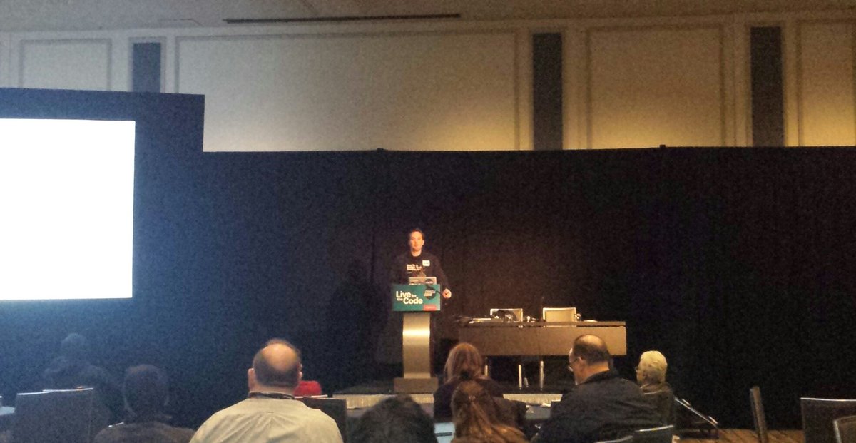 HeyAlfredoDBA's tweet photo. @GeraldVenzl teaching us all how to Supercharge your Code to Get Optimal Database Performance.
@OracleDevs #oraclecode #DBPerformance https://t.co/cED32IMelX