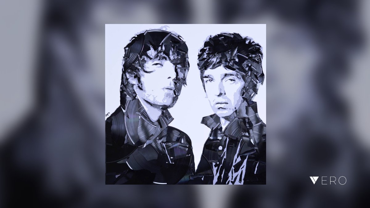 swilfa7's tweet photo. Oasis made from broken vinyl records.
.
.
.
.
.
.
#oasis #noelgallagher #liamgallagher #manchester #madchester #mu #indy #swilfa #vinyl #art #artist #record #records #vinyls #vero #artwork @VeroTrueSocial https://t.co/XhvBewf9Qe